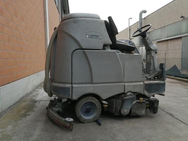 3#3778 Lavasciuga pavimenti industriale Nilfisk BR 1100S C in vendita - foto 6