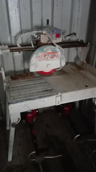 Attrezzatura meccanica in vendita