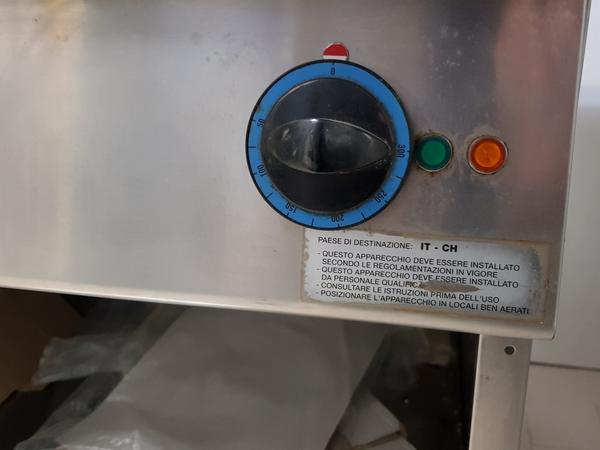 10#3799 Fry-top elettrico in vendita - foto 3