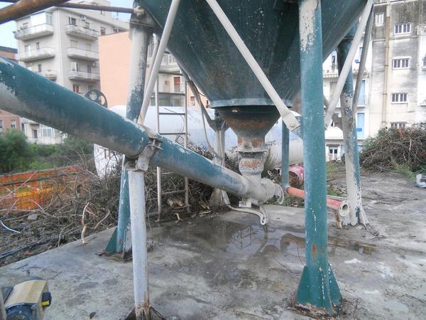 4#3802 Silos di Stoccaggio e tubi per irrigazione in vendita - foto 23