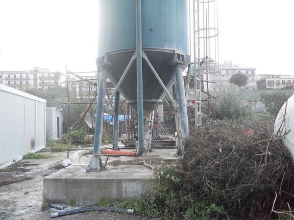4#3802 Silos di Stoccaggio e tubi per irrigazione in vendita - foto 29