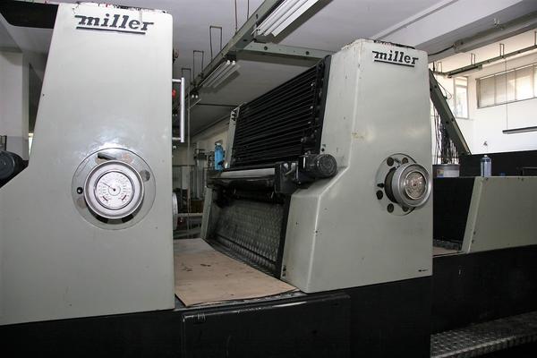 1#3804 Piegatrice Stahl e stampante bicolore Miller in vendita - foto 35