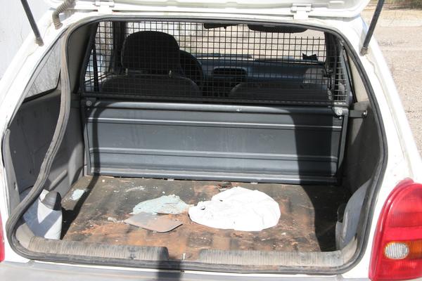 2#3804 Autovettura Opel Corsa e muletto Linde in vendita - foto 23