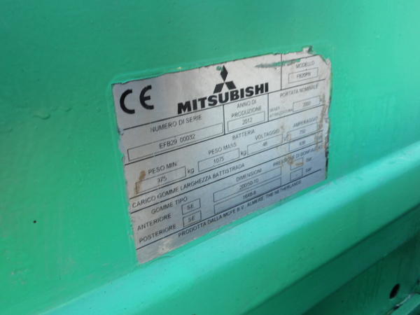 1#3810 Carrello elevatore Mitsubishi FB 20 con pinza a forche Cascade in vendita - foto 6