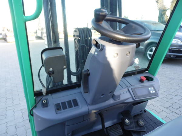 1#3810 Carrello elevatore Mitsubishi FB 20 con pinza a forche Cascade in vendita - foto 10