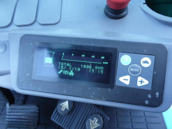 1#3810 Carrello elevatore Mitsubishi FB 20 con pinza a forche Cascade in vendita - foto 11