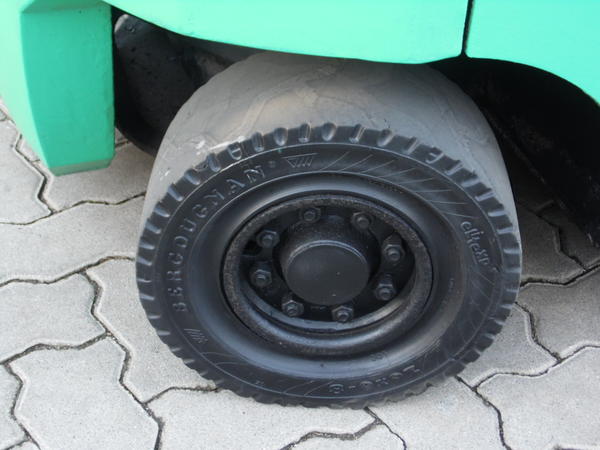 1#3810 Carrello elevatore Mitsubishi FB 20 con pinza a forche Cascade in vendita - foto 17