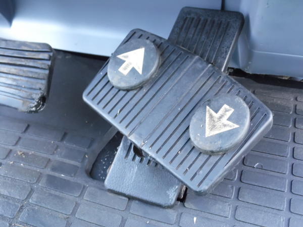 1#3810 Carrello elevatore Mitsubishi FB 20 con pinza a forche Cascade in vendita - foto 18