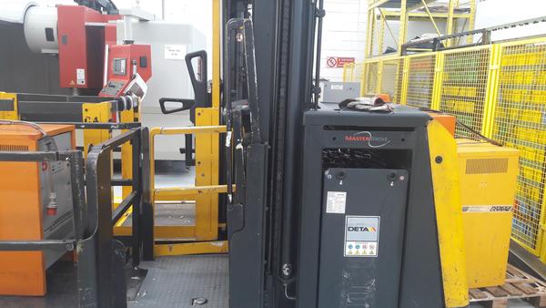 Carrelli elevatori in vendita