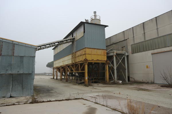 1#3815 Impianto per la realizzazione di manufatti in calcestruzzo in vendita - foto 1