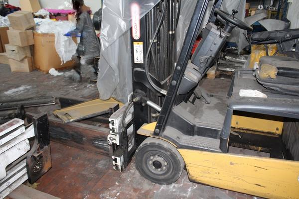 13#3821 Carrelli elevatori Caterpillar e Linde in vendita - foto 11