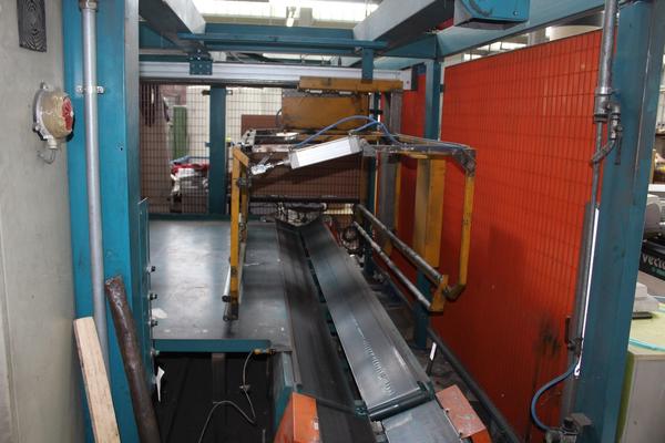 16#3821 Linea per la movimentazione e imballo di rotoli in vendita - foto 4