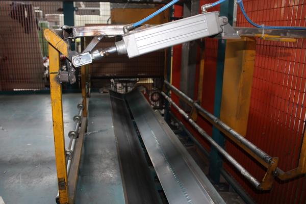 16#3821 Linea per la movimentazione e imballo di rotoli in vendita - foto 7