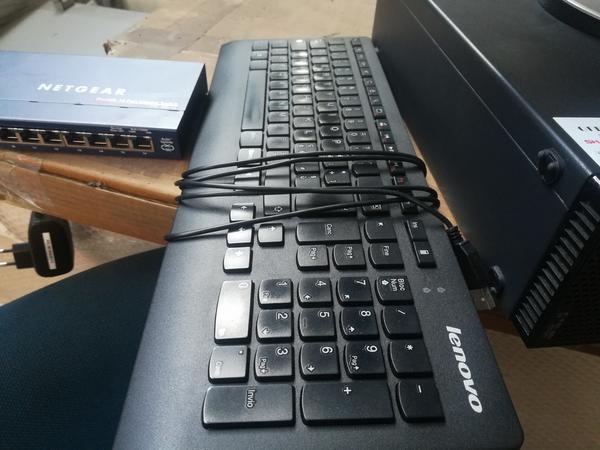17#3837 Switch Netgear Lenovo Thinkcentre E73 in vendita - foto 2