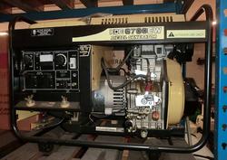 Welding machine with Diesel engine and electric starter - Lot 5 (Auction 3841)