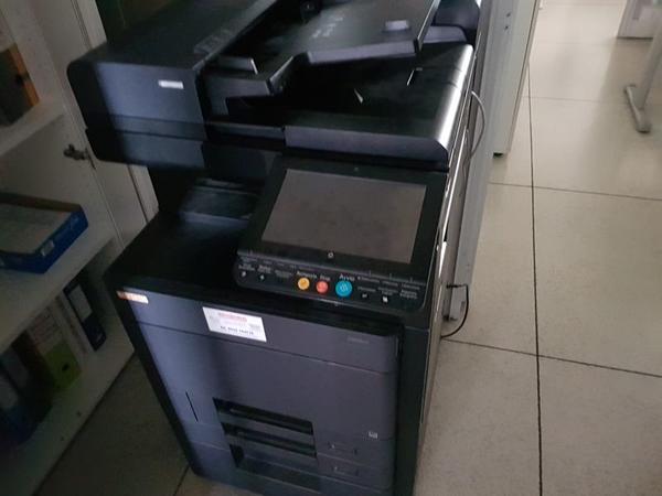 1#3842 Arredi e attrezzature ufficio in vendita - foto 45