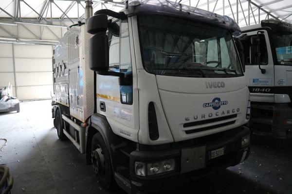 Autocarri in vendita