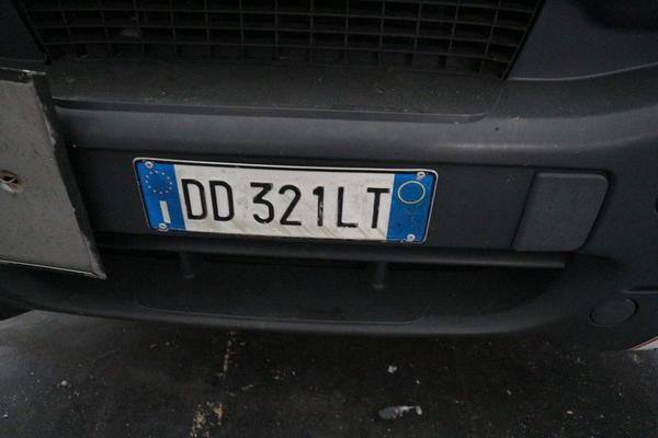 325#3842 Autoveicolo Iveco in vendita - foto 3