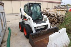 Bobcat loader - Lot 348 (Auction 3842)
