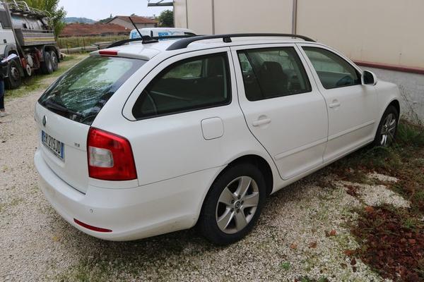 350#3842 Autovettura Skoda Octavia in vendita - foto 5