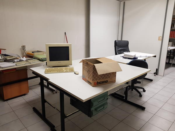 1#3844 Arredi e attrezzature da ufficio e magazzino in vendita - foto 19