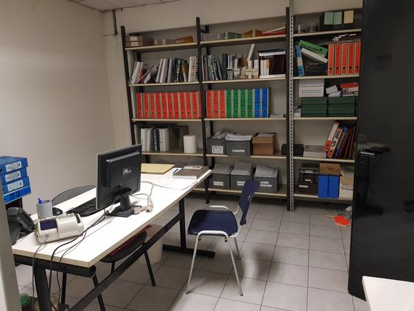 1#3844 Arredi e attrezzature da ufficio e magazzino in vendita - foto 21