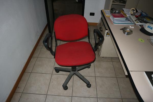1#3847 Arredi e attrezzature ufficio in vendita - foto 9