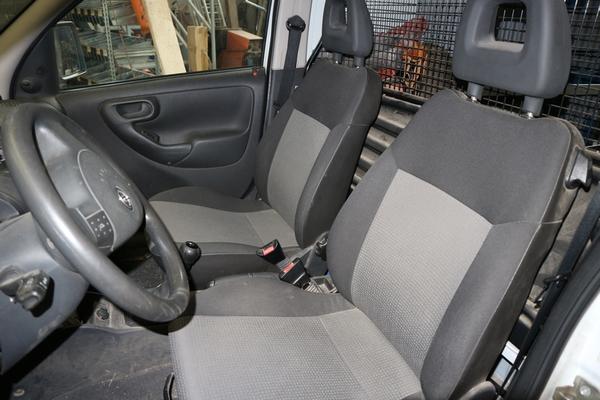 114#3847 Autocarro Opel Combo in vendita - foto 13