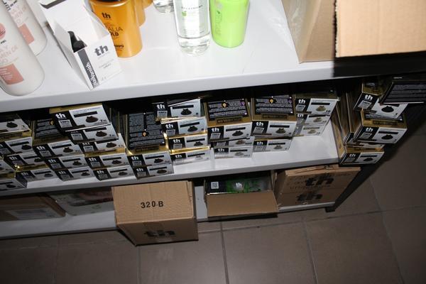 5#3851 Prodotti di estetica e igiene personale in vendita - foto 45