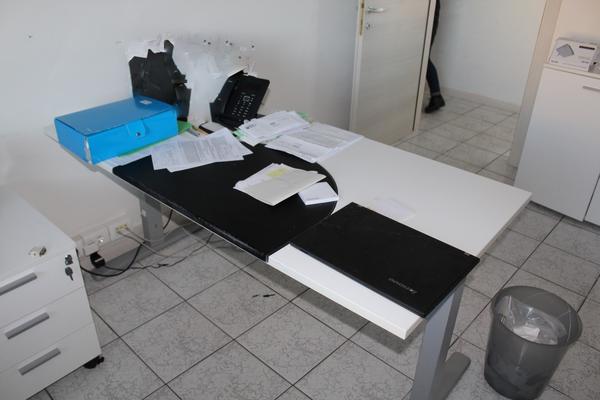 7#3851 PC Lenovo e arredi ufficio in vendita - foto 2