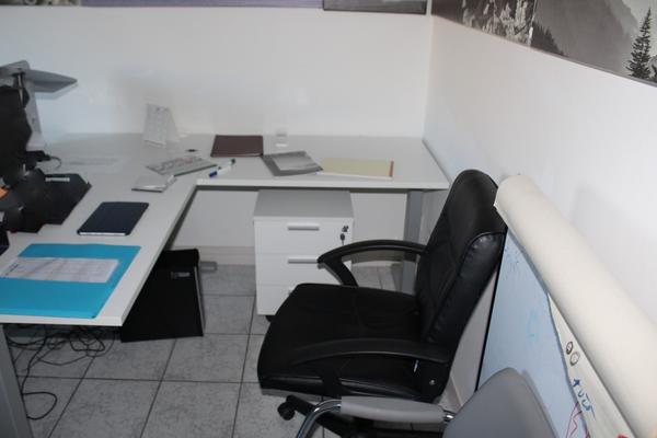8#3851 Arredi Ufficio in vendita - foto 1