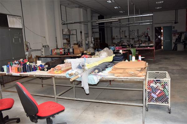 30#3856 Tavoli da lavoro e normaliarmadio in ferro in vendita - foto 6