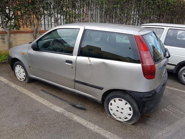 5#3865 Autocarro Fiat Punto in vendita - foto 1