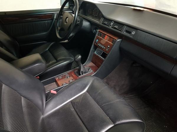 6#3865 Autoveicolo Mercedes 200 E in vendita - foto 4
