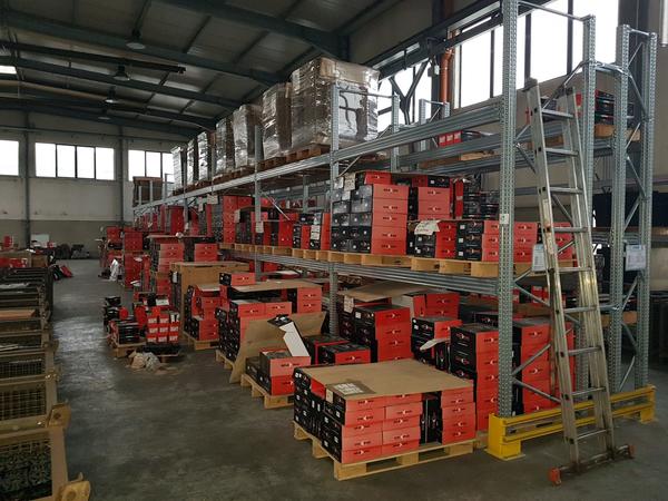 2#3866 Magazzino di freni e pastiglie a disco in vendita - foto 34