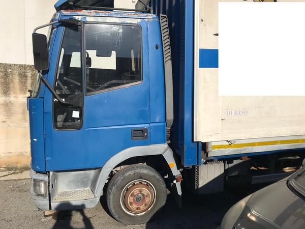 1#3868 Autocarro Iveco e automobile Toyota Aygo in vendita - foto 83