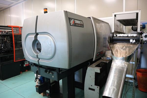 6#3870 Pressa Sandretto Serienove in vendita - foto 1