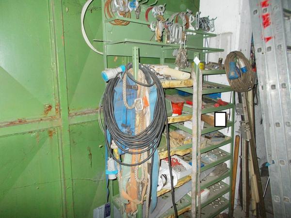72#3871 Scaffale con viti e bulloni in vendita - foto 2