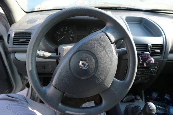 1#3878 Autovettura Renault Clio in vendita - foto 8