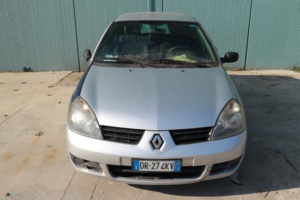 1#3878 Autovettura Renault Clio in vendita - foto 12