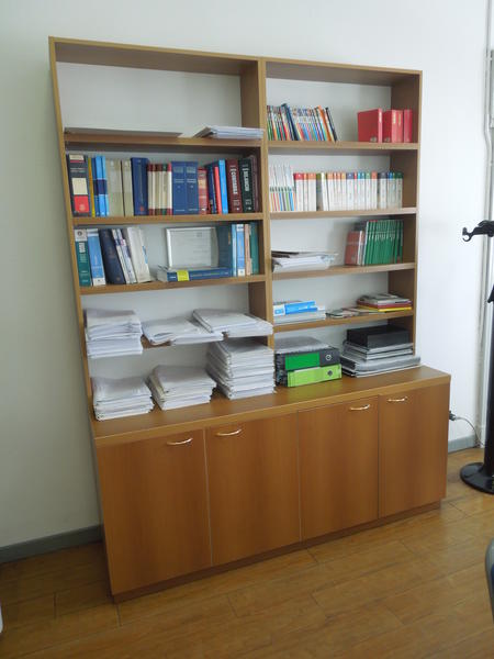 3#3880 Scrivania con sedie e libreria in vendita - foto 3