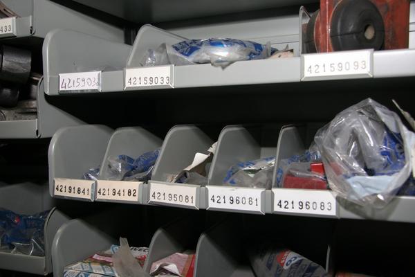 1#3881 Stock di ricambi e accessori per auto e per  veicoli industriali in vendita - foto 23