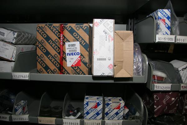 1#3881 Stock di ricambi e accessori per auto e per  veicoli industriali in vendita - foto 33