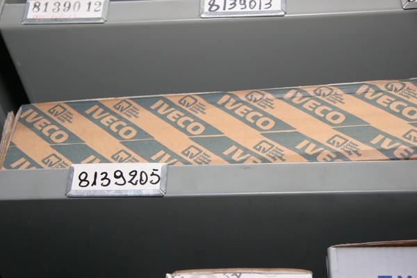 1#3881 Stock di ricambi e accessori per auto e per  veicoli industriali in vendita - foto 45