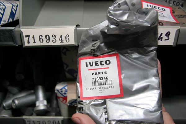 1#3881 Stock di ricambi e accessori per auto e per  veicoli industriali in vendita - foto 56