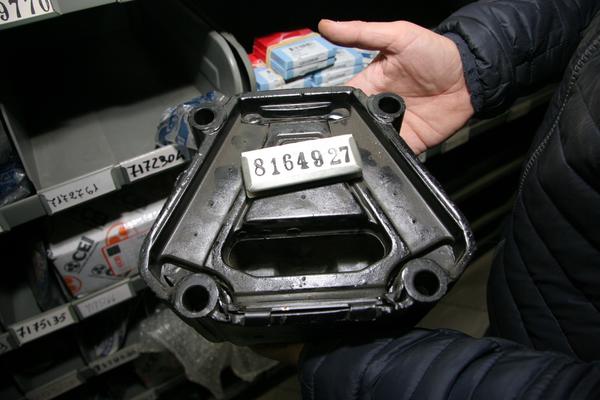 1#3881 Stock di ricambi e accessori per auto e per  veicoli industriali in vendita - foto 59
