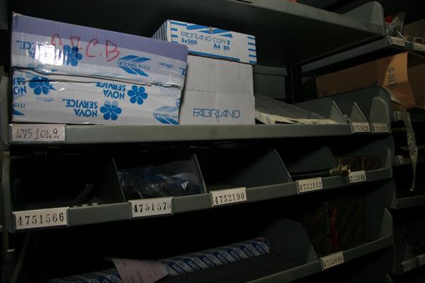 1#3881 Stock di ricambi e accessori per auto e per  veicoli industriali in vendita - foto 97