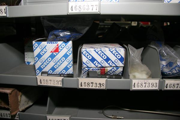 1#3881 Stock di ricambi e accessori per auto e per  veicoli industriali in vendita - foto 106