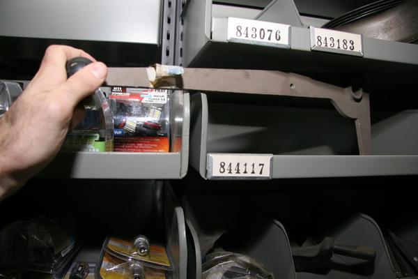 1#3881 Stock di ricambi e accessori per auto e per  veicoli industriali in vendita - foto 113