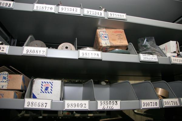 1#3881 Stock di ricambi e accessori per auto e per  veicoli industriali in vendita - foto 115